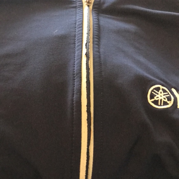 Yamaha Pull over Top - Picture 4 of 6